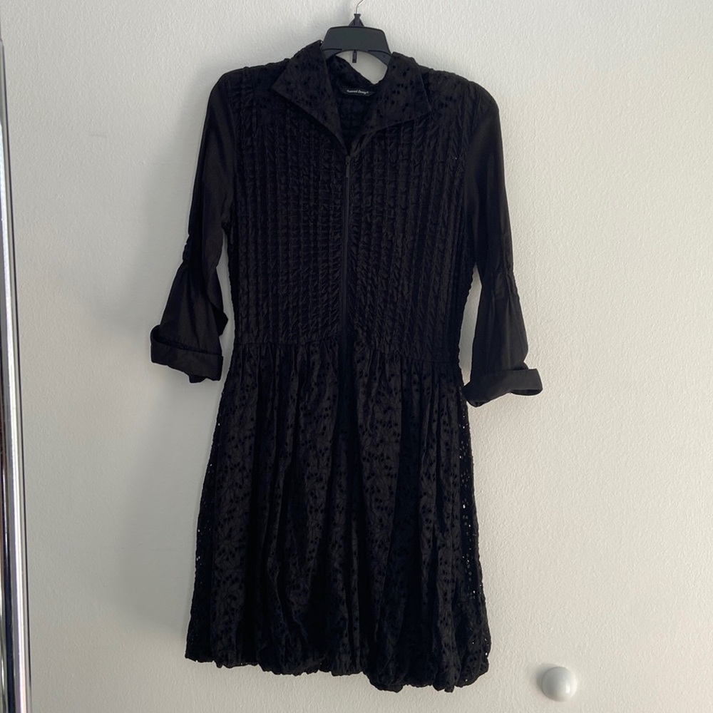 Zip lace dress